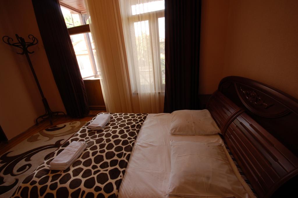 Lelis Guest House Signagi Exterior foto